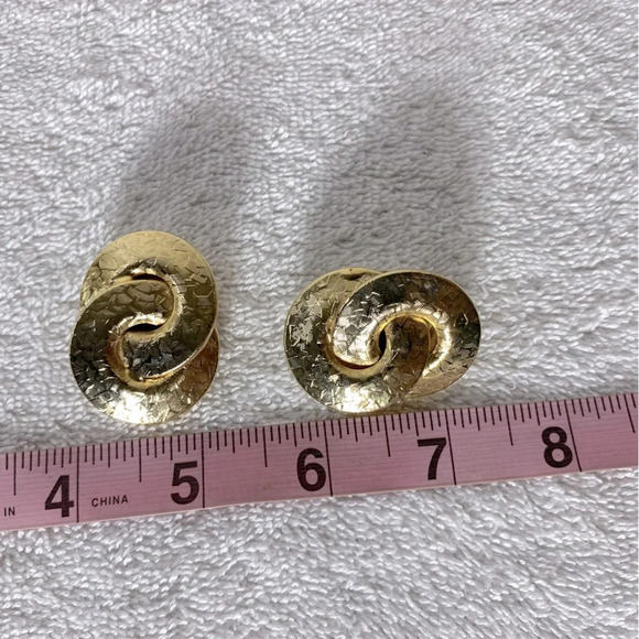 Vintage Gold Tone Textured Knots Clip On Earrings - Picture 7 of 7